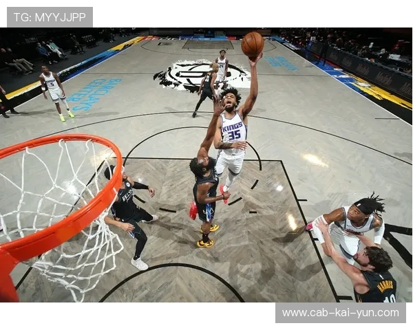 哈登宣布离开快船，火箭迎来全新转会动态，火箭官宣哈登